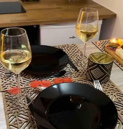 Appartement Love Cocon Sri-yani Sauna Jacuzzi Esmans